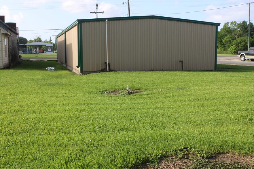 More Photos Of 344 Broadway, Winnie Religious Facility For Sale