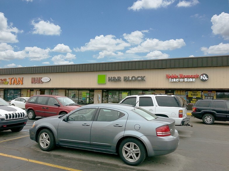 More Photos Of 113-125 S Memorial Dr, New Castle Unknown For Lease