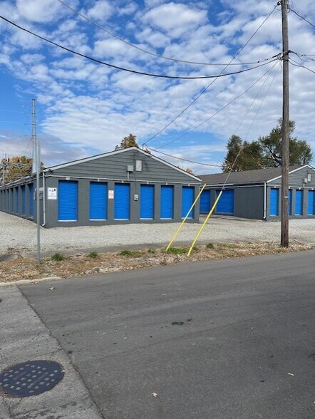 More Photos Of , Hartford City Unknown For Sale