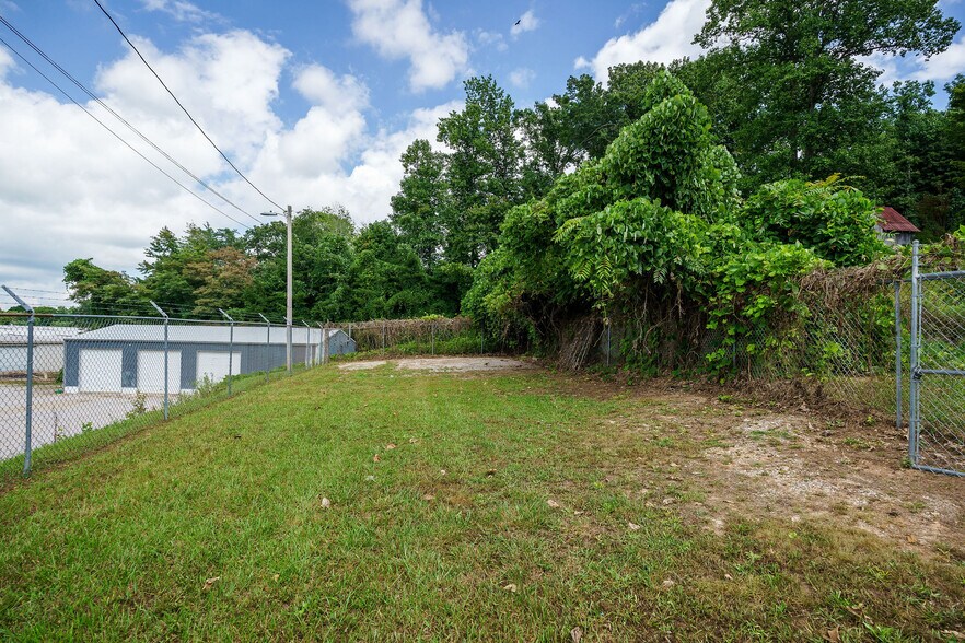 More Photos Of 209 Mountain Rd, Livingston Self Storage For Sale