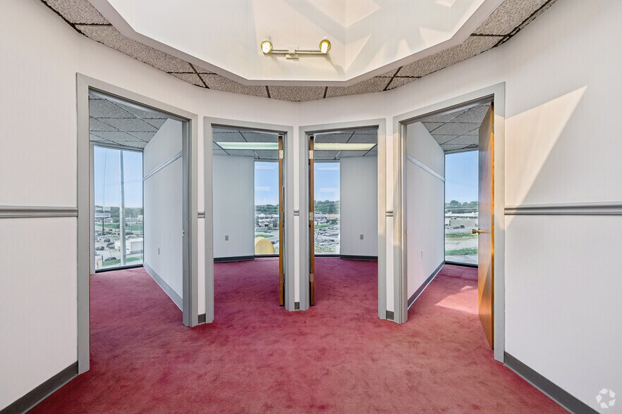 More Photos Of 1080 Caroline Dr, Washington Medical For Sale