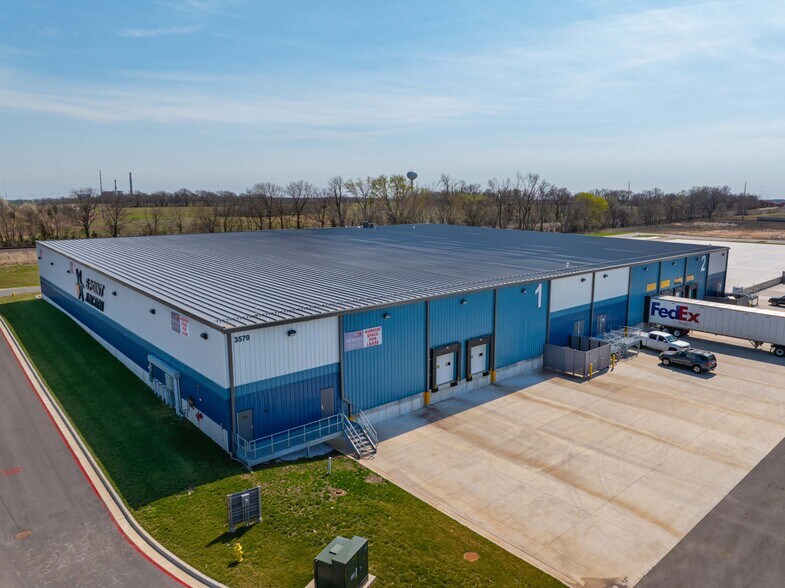 More Photos Of 3570 Sawyer rd, Brookline Industrial For Lease