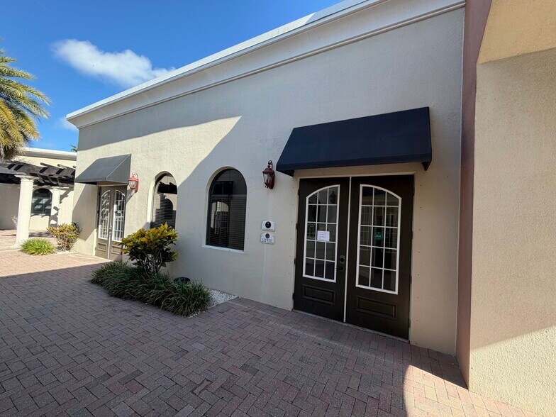 More Photos Of 5460-5466 Village Dr, Rockledge Unknown For Lease