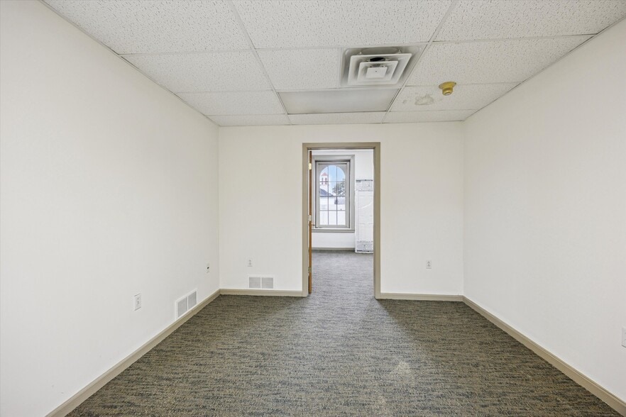 More Photos Of 300 Pond St, Bristol Office For Sale