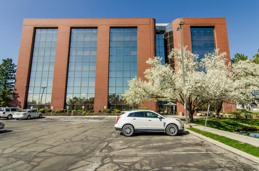 More Photos Of 310 E 4500 S, Murray Office For Lease