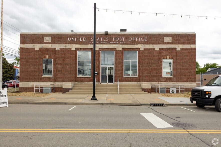 More Photos Of 130 Short St, Lawrenceburg Loft Creative Space For Sale