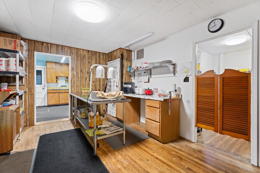 More Photos Of 7930 French Rd, Alpena General Retail For Sale