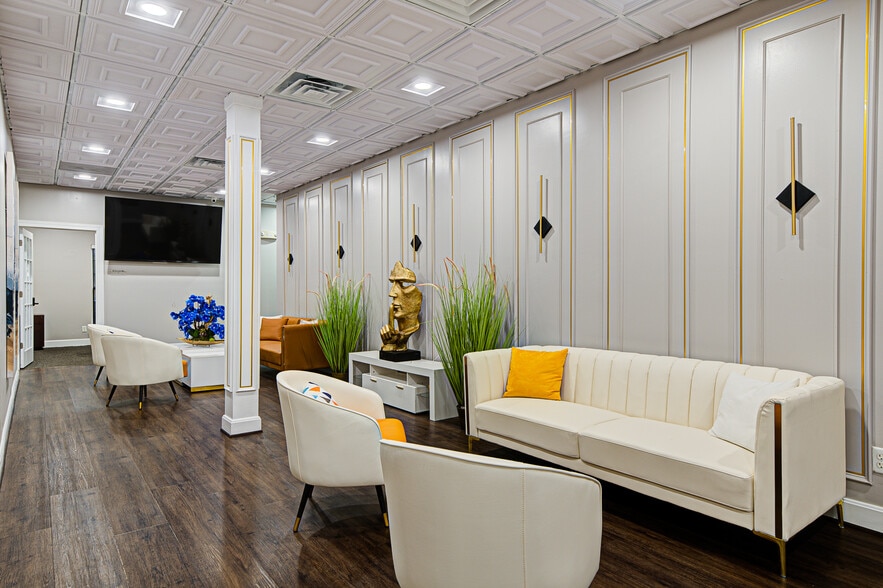 More Photos Of 3240 Office Pointe Pl, Louisville Coworking Space