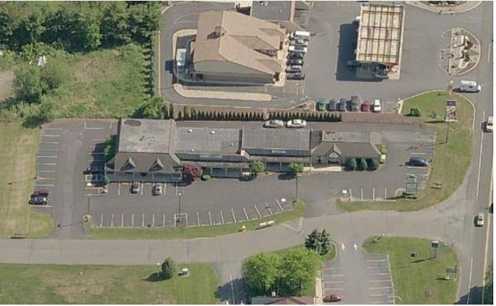 More Photos Of 100-110 Love Rd, Reading Storefront Retail Office For Sale