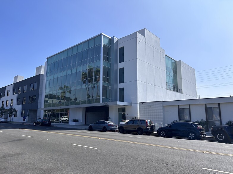 Primary Photo Of 610 W Broadway, Glendale Office For Sale