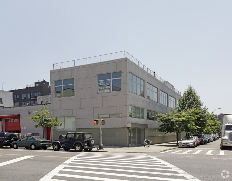 Primary Photo Of 44-61 11th St, Long Island City Loft Creative Space For Lease