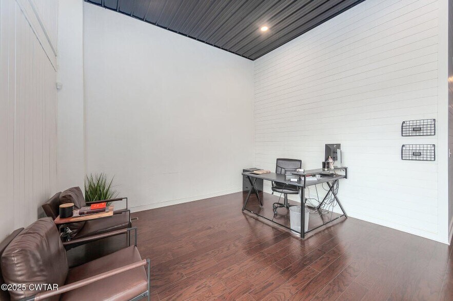 More Photos Of 56 Lee Ave, McKenzie Office Residential For Sale
