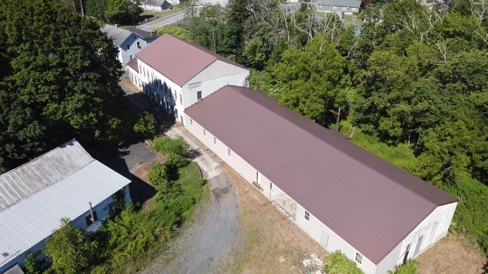 More Photos Of 2763 Highway 6, Slate Hill Warehouse For Sale