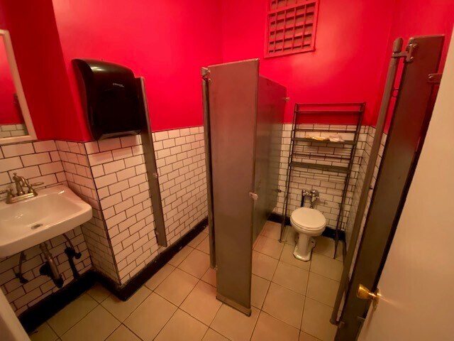 More Photos Of 243 W 30th St, New York Office For Lease