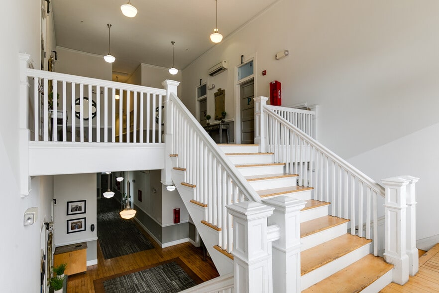 More Photos Of 141 E Wythe St, Petersburg Apartments For Sale