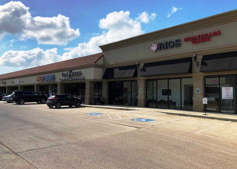 More Photos Of 3805-3845 Southwest Fwy, Houston Unknown For Lease