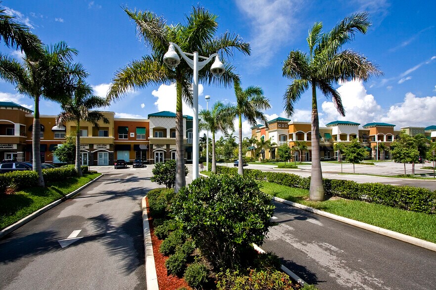 More Photos Of 1000-1090 Gateway Blvd, Boynton Beach Unknown For Lease