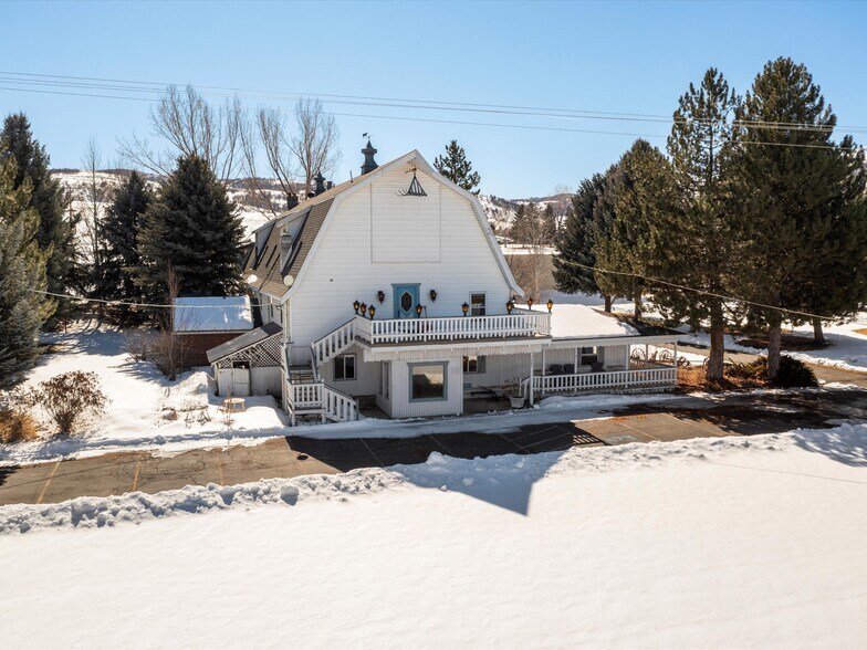 More Photos Of 900 S Highway 39, Huntsville Restaurant For Sale