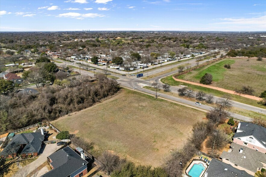 More Photos Of 2400 W Sublett Rd, Arlington Land For Sale