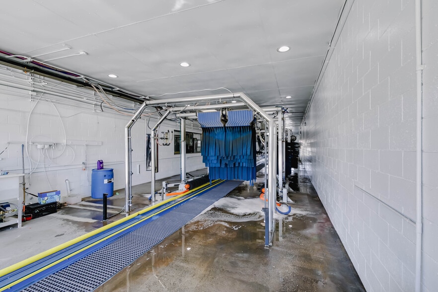 More Photos Of 24055 Sunnymead Blvd, Moreno Valley Carwash For Sale