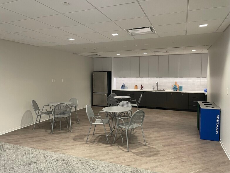 More Photos Of 1001 G St NW, Washington Office For Lease