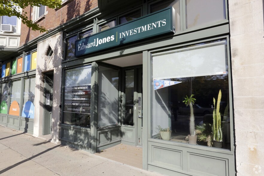 More Photos Of 320 Lake St, Oak Park Office For Lease