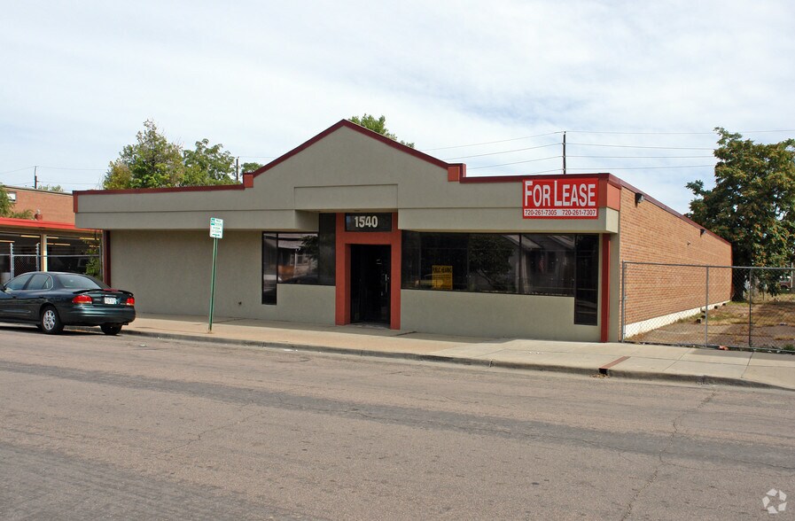 More Photos Of 1540 Boston St, Aurora Office For Sale