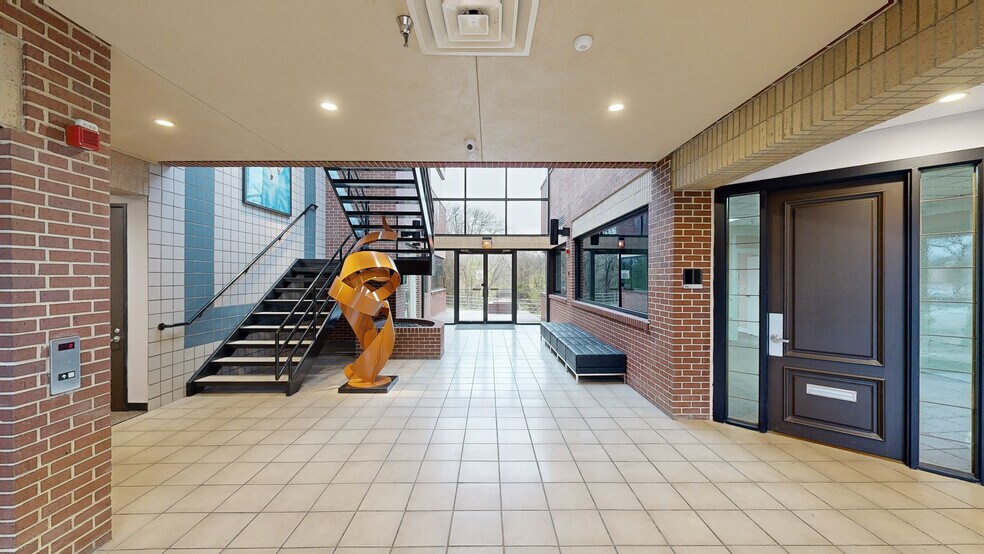 Primary Photo Of 2121 W Spring Creek Pky, Plano Office For Lease