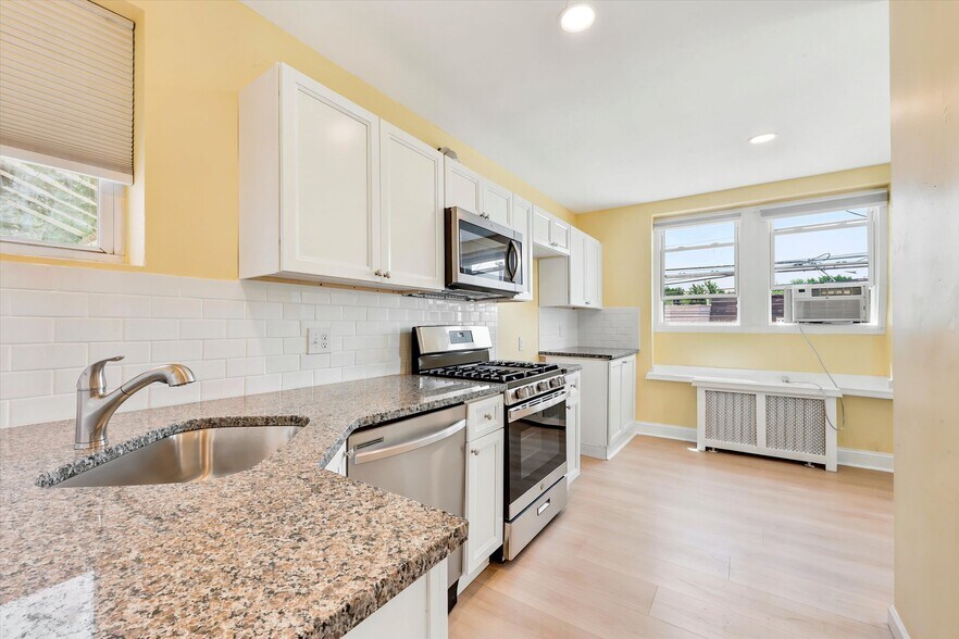 More Photos Of 401 S Springfield Rd, Clifton Heights Storefront Retail Residential For Sale