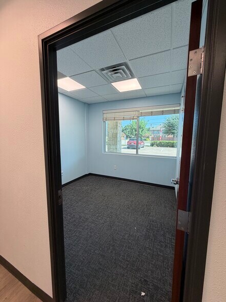 More Photos Of 4040 McDermott Rd, Plano Medical For Lease