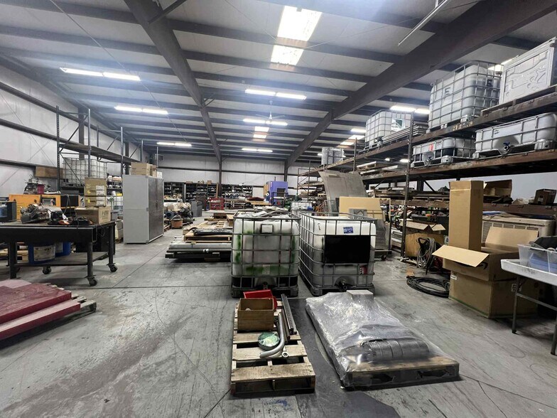 More Photos Of 1211 Wilson ln, West Haven Warehouse For Lease