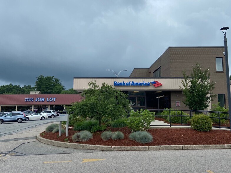 More Photos Of 98-116 Main St, Medway Unknown For Lease