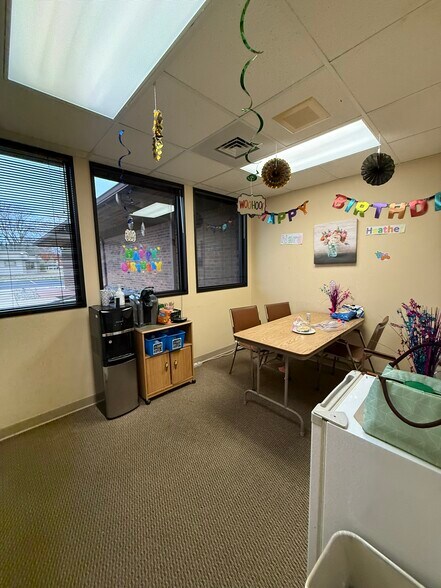 More Photos Of 501 Doctors Ct, Oshkosh Medical For Sale