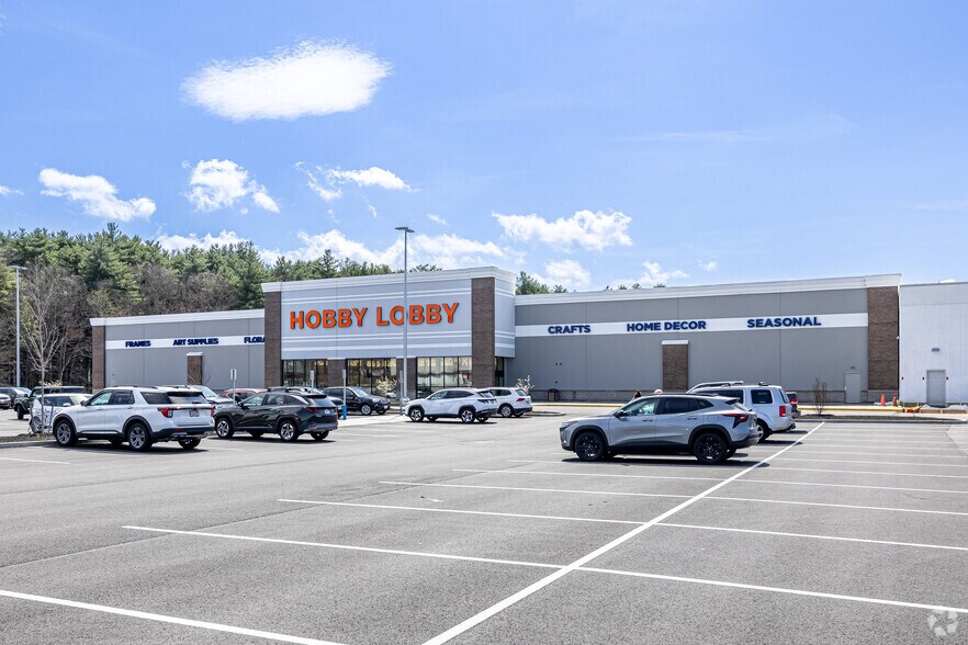 More Photos Of 1655 Boston Rd, Springfield Storefront For Sale