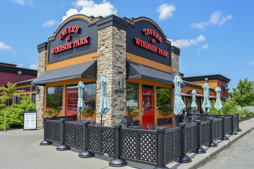 More Photos Of 8444 Transit Rd, Buffalo Restaurant For Lease