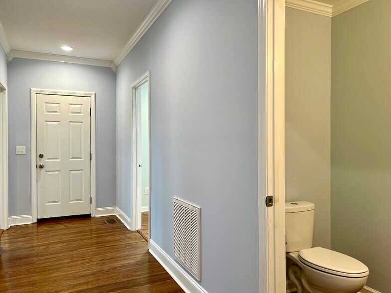 More Photos Of 103 N High St, Franklin Office Residential For Sale