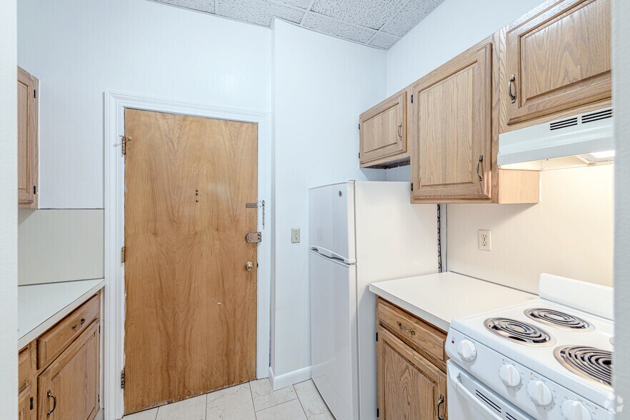 More Photos Of 1223 Beacon St, Brookline Apartments For Lease