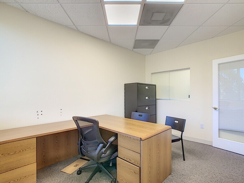 More Photos Of 777 SE 20th St, Fort Lauderdale Loft Creative Space For Lease