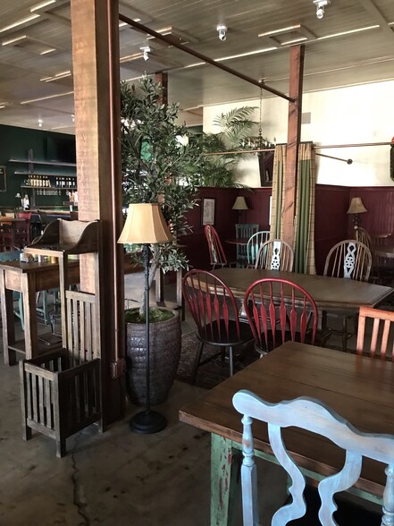 More Photos Of 1076-1080 S Fairfax Ave, Los Angeles Restaurant For Sale