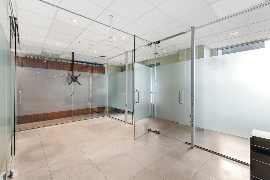 More Photos Of 400 Beale St, San Francisco Apartments For Sale