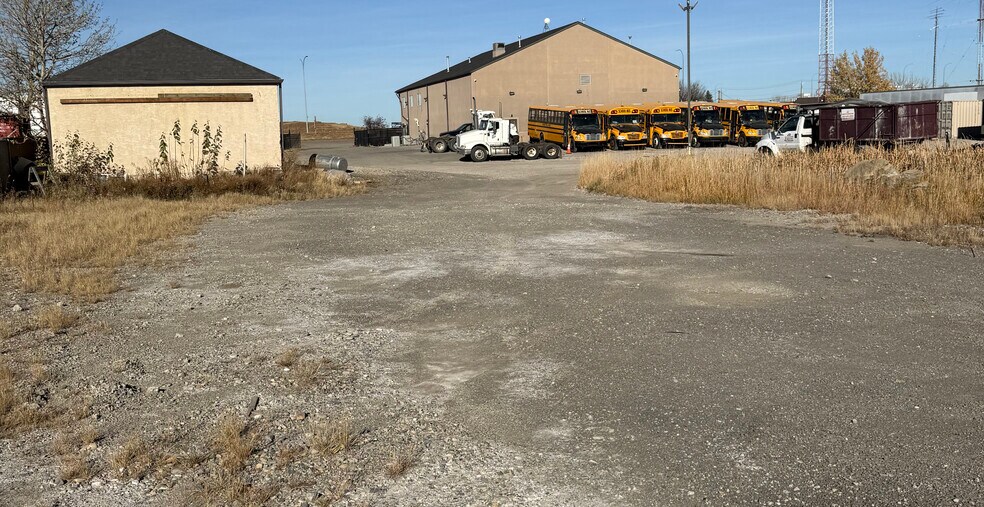 More Photos Of 4207 80 Ave NE, Calgary Land For Lease