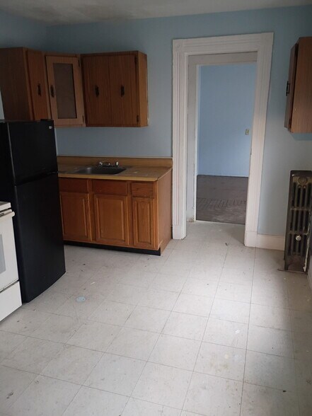 More Photos Of 26 Fayette St, Binghamton Apartments For Sale