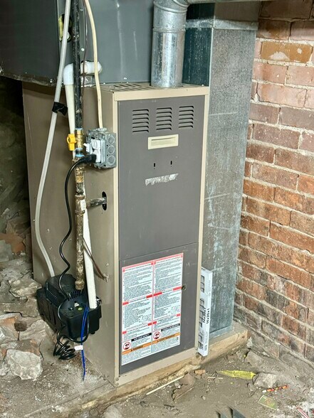 More Photos Of 115 E 9th, Concordia Multifamily For Sale