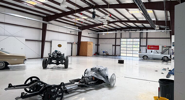 More Photos Of 1163 Tricounty Dr, Oilville Showroom For Lease