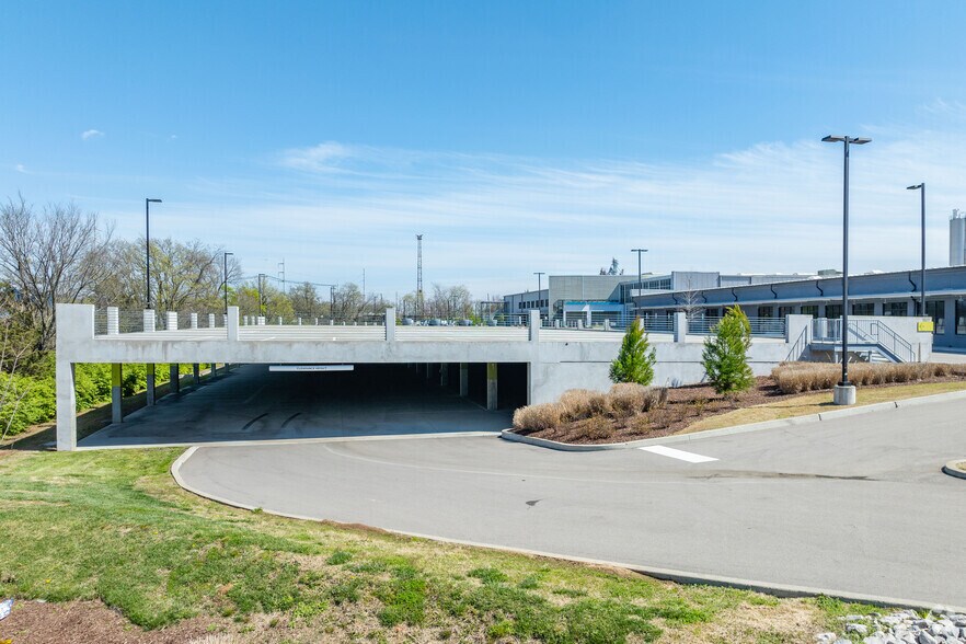 More Photos Of 3040 Sidco Dr, Nashville Office For Lease