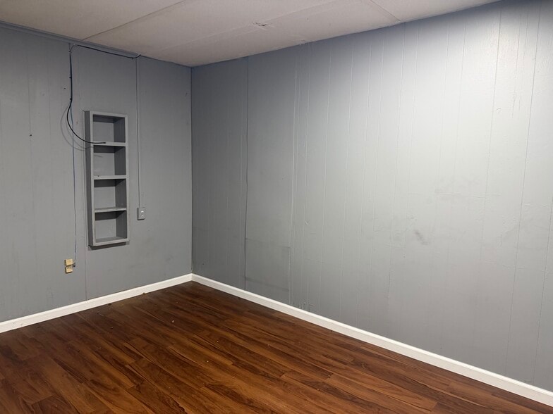 More Photos Of 9040 Millbranch Rd, Southaven Medical For Sale