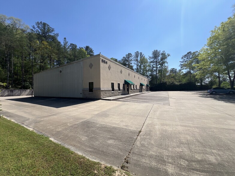 More Photos Of 524 Mineral Ter, Birmingham Light Manufacturing For Lease