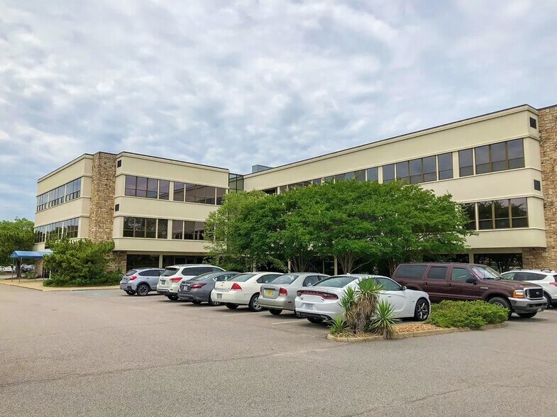 More Photos Of 397 Little Neck Rd, Virginia Beach Medical For Lease