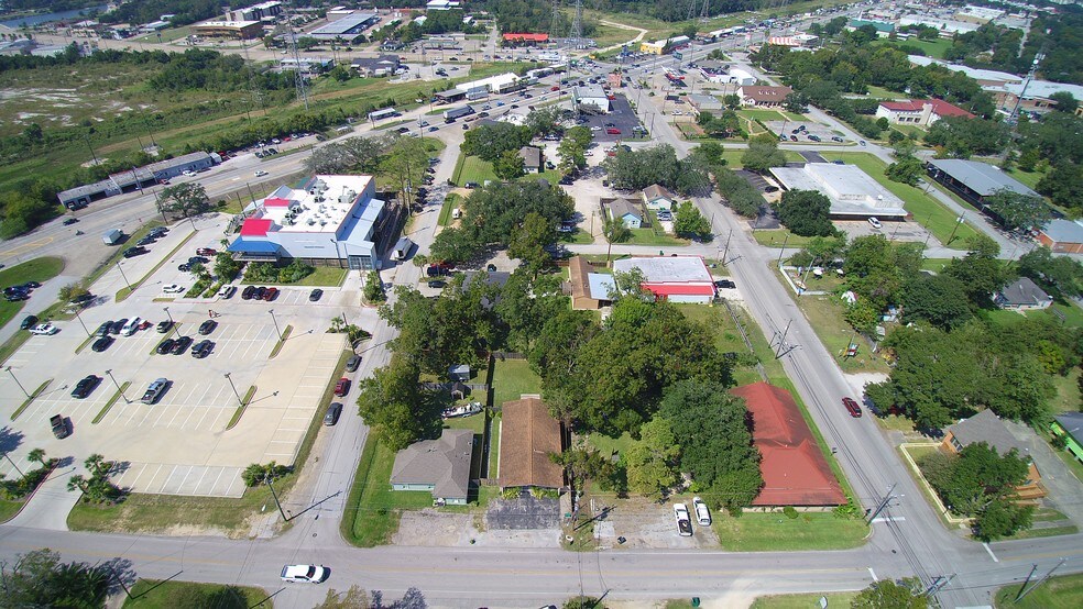 More Photos Of 1105 N Meyer Rd, Seabrook Office For Sale