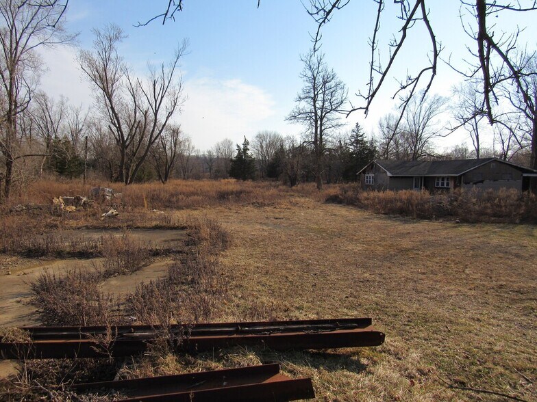 More Photos Of 309 State Route 33, Manalapan Township Office For Sale